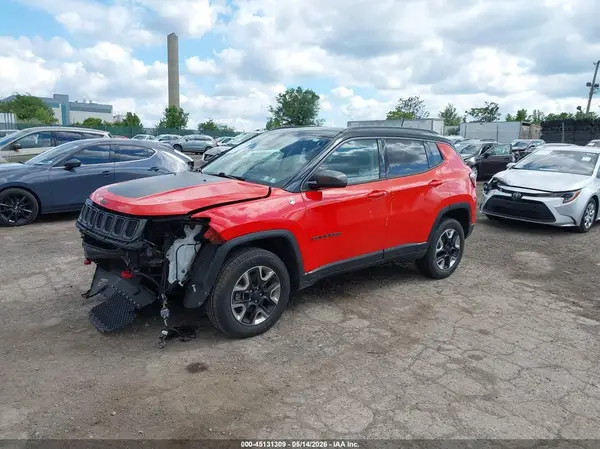 3C4NJDDB8JT163067 2018 JEEP COMPASS - Image 2