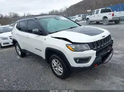 3C4NJDDB8JT174568 2018 JEEP COMPASS