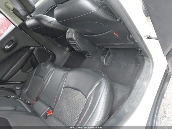 3C4NJDDB8JT174568 2018 JEEP COMPASS - Image 8