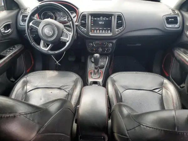 3C4NJDDB8JT207469 2018 JEEP COMPASS - Image 8