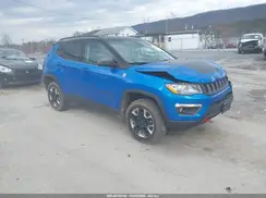 3C4NJDDB8JT210243 2018 JEEP COMPASS