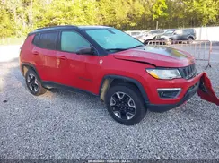 3C4NJDDB8JT210582 2018 JEEP COMPASS