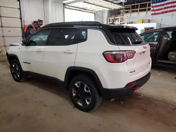 3C4NJDDB8JT211943 2018 JEEP COMPASS - Image 2