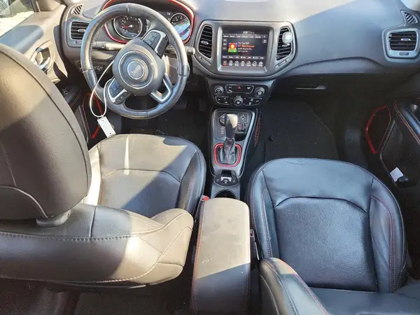 3C4NJDDB8JT231089 2018 JEEP COMPASS - Image 8
