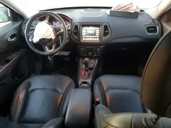 3C4NJDDB8JT234722 2018 JEEP COMPASS - Image 8
