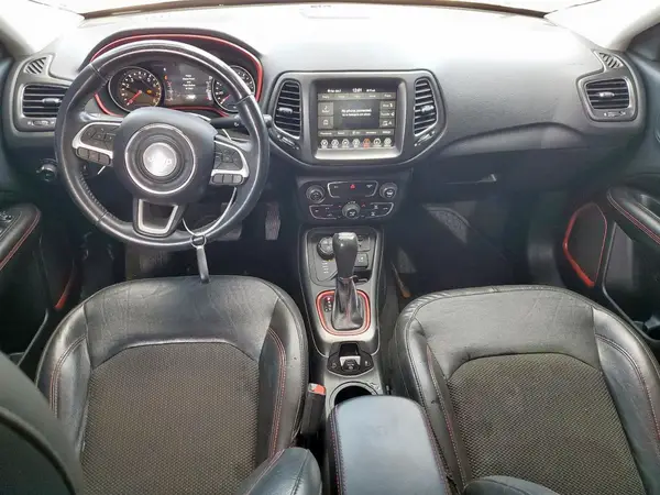 3C4NJDDB8JT255554 2018 JEEP COMPASS - Image 8