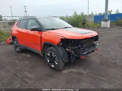 3C4NJDDB8JT260284 2018 JEEP COMPASS