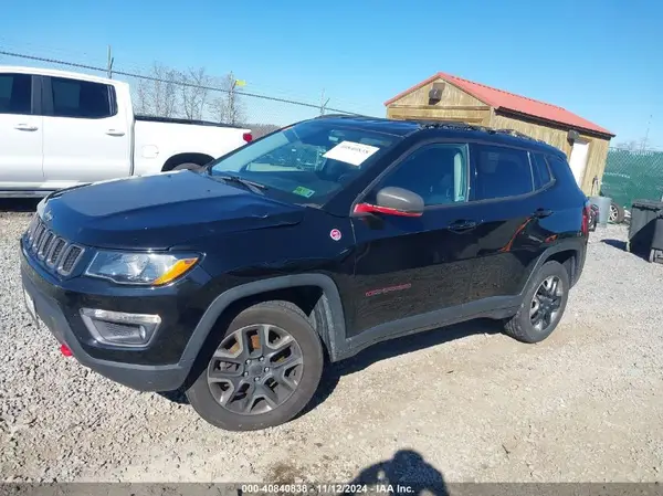3C4NJDDB8JT309192 2018 JEEP COMPASS - Image 2
