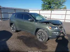 3C4NJDDB8JT326123 2018 JEEP COMPASS