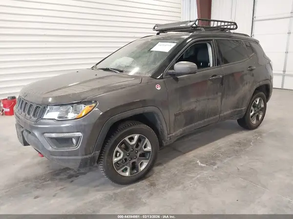 3C4NJDDB8JT343312 2018 JEEP COMPASS - Image 2