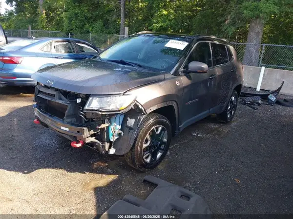 3C4NJDDB8JT343455 2018 JEEP COMPASS - Image 2