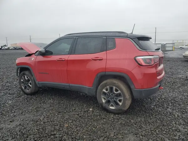 3C4NJDDB8JT417439 2018 JEEP COMPASS - Image 2