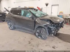 3C4NJDDB8JT441546 2018 JEEP COMPASS