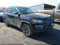 3C4NJDDB8JT441692 2018 JEEP COMPASS