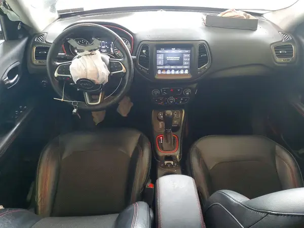 3C4NJDDB8JT479164 2018 JEEP COMPASS - Image 8