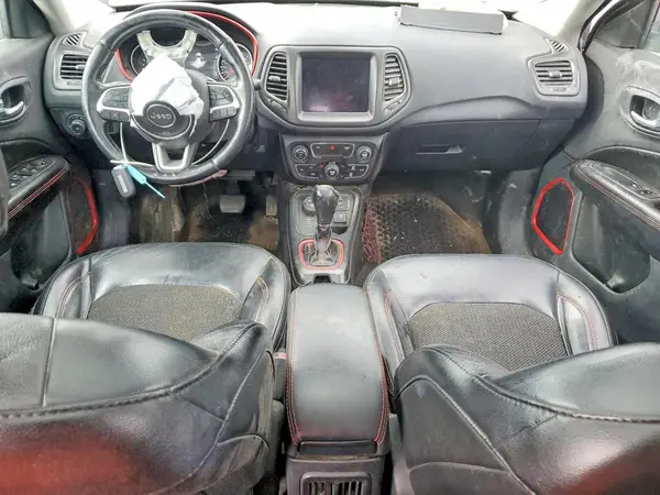 3C4NJDDB8JT493534 2018 JEEP COMPASS - Image 8
