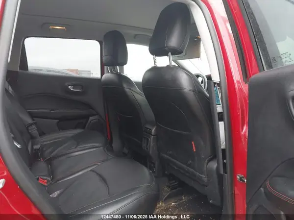 3C4NJDDB8KT597877 2019 JEEP COMPASS - Image 8