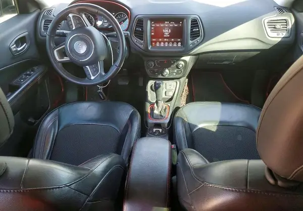 3C4NJDDB8KT650271 2019 JEEP COMPASS - Image 8