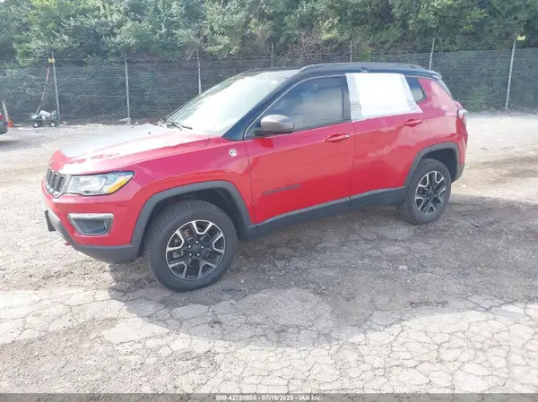 3C4NJDDB8KT671265 2019 JEEP COMPASS - Image 2