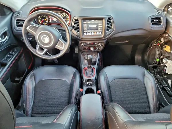 3C4NJDDB8KT702837 2019 JEEP COMPASS - Image 8