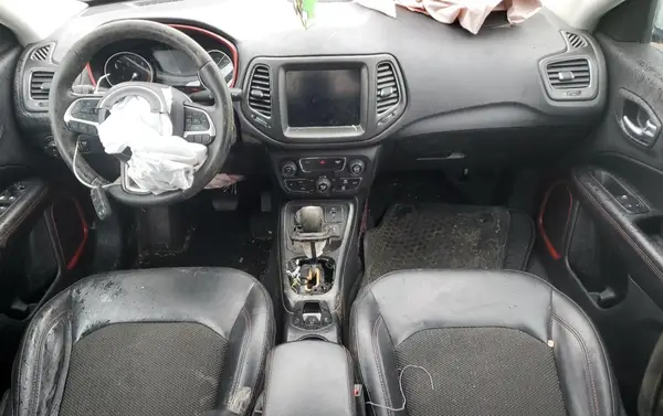 3C4NJDDB8KT721517 2019 JEEP COMPASS - Image 8