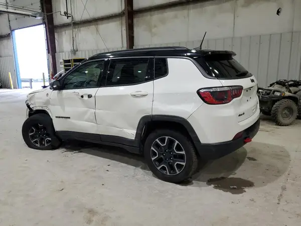 3C4NJDDB8KT733313 2019 JEEP COMPASS - Image 2