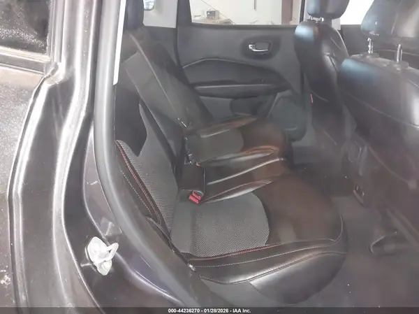 3C4NJDDB8KT740021 2019 JEEP COMPASS - Image 8