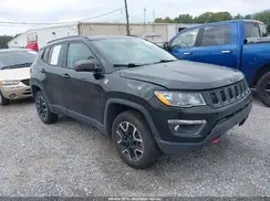 3C4NJDDB8KT795228 2019 JEEP COMPASS