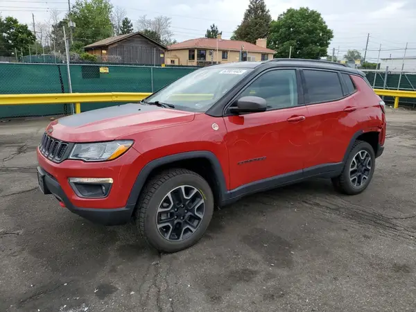 3C4NJDDB8KT795360 2019 JEEP COMPASS - Image 1