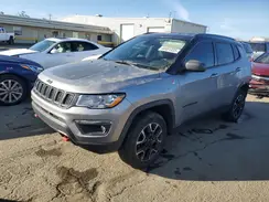 3C4NJDDB8KT799327 2019 JEEP COMPASS