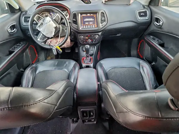 3C4NJDDB8KT816739 2019 JEEP COMPASS - Image 8
