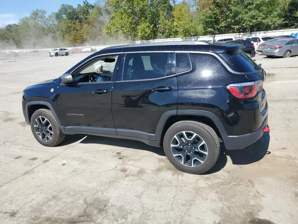 3C4NJDDB8KT818653 2019 JEEP COMPASS - Image 2