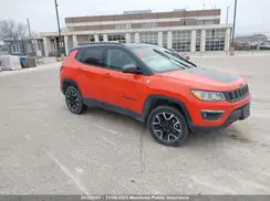 3C4NJDDB8KT825697 2019 JEEP COMPASS