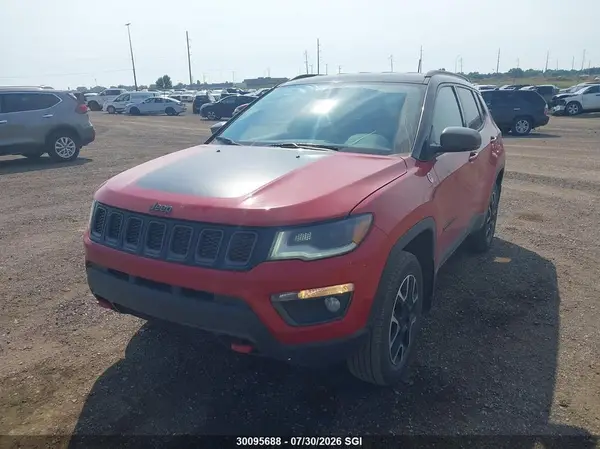 3C4NJDDB8KT826459 2019 JEEP COMPASS - Image 2