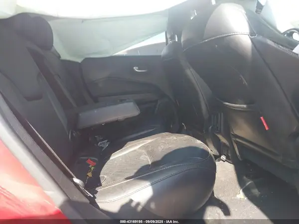 3C4NJDDB8LT143999 2020 JEEP COMPASS - Image 8