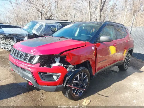 3C4NJDDB8LT155733 2020 JEEP COMPASS - Image 2