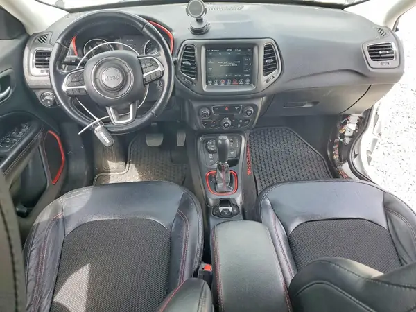 3C4NJDDB8LT163301 2020 JEEP COMPASS - Image 8