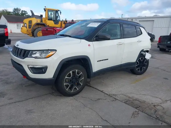 3C4NJDDB8LT166859 2020 JEEP COMPASS - Image 2
