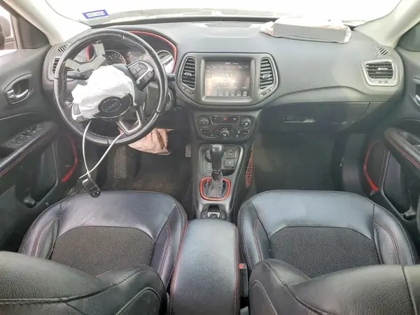 3C4NJDDB8LT170491 2020 JEEP COMPASS - Image 8
