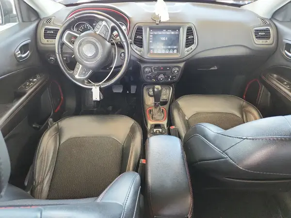 3C4NJDDB8LT171415 2020 JEEP COMPASS - Image 8