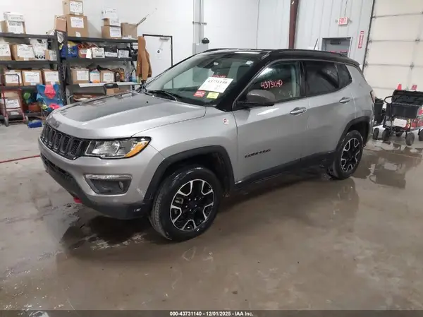 3C4NJDDB8LT177246 2020 JEEP COMPASS - Image 2