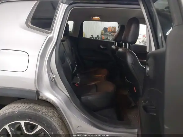 3C4NJDDB8LT177246 2020 JEEP COMPASS - Image 8