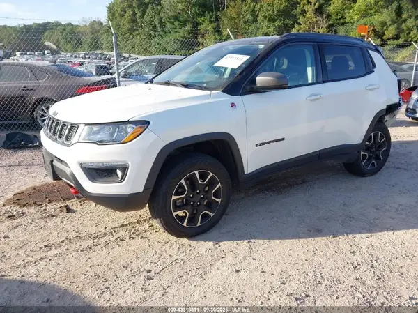 3C4NJDDB8LT184276 2020 JEEP COMPASS - Image 2