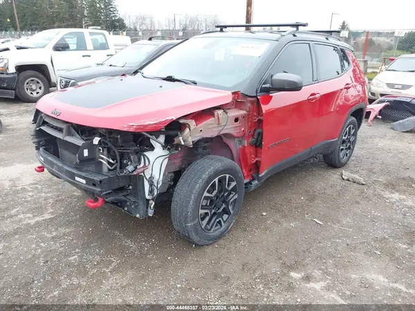 3C4NJDDB8LT184567 2020 JEEP COMPASS - Image 2
