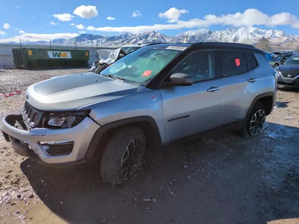 3C4NJDDB8LT184679 2020 JEEP COMPASS - Image 1