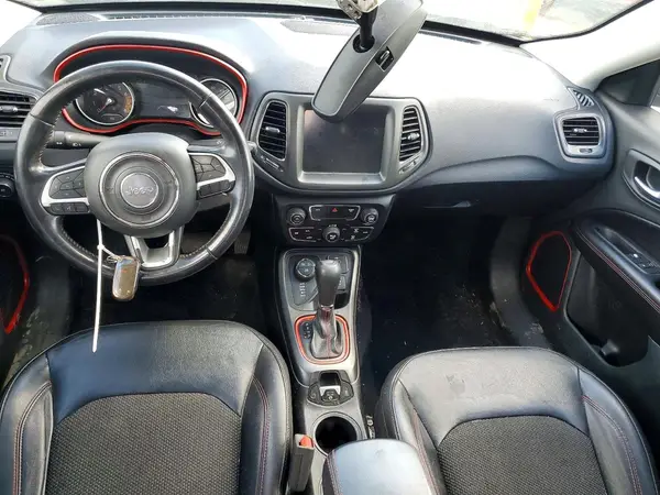 3C4NJDDB8LT195570 2020 JEEP COMPASS - Image 8
