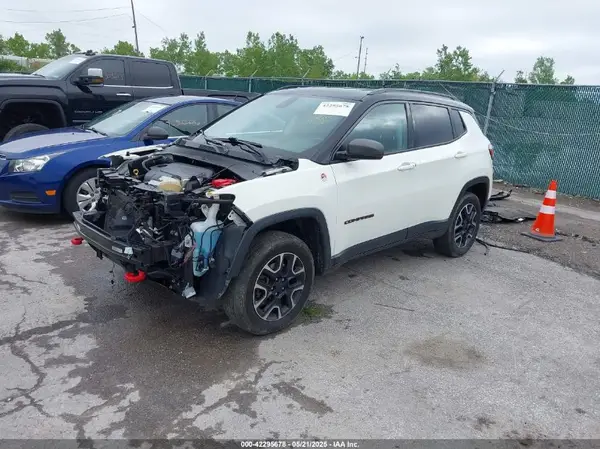 3C4NJDDB8LT195584 2020 JEEP COMPASS - Image 2