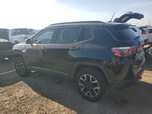 3C4NJDDB8LT220967 2020 JEEP COMPASS - Image 2