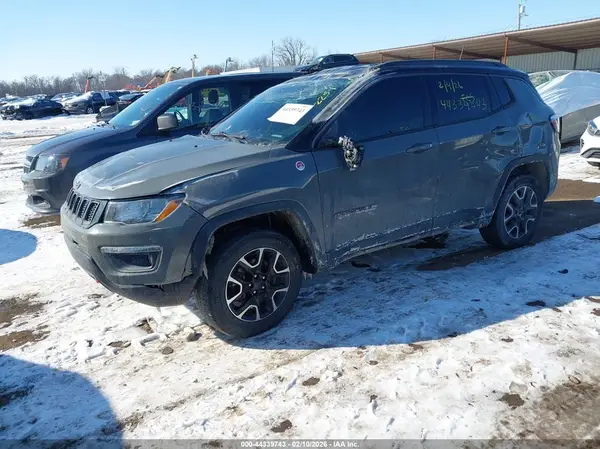 3C4NJDDB8LT222251 2020 JEEP COMPASS - Image 2