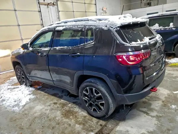 3C4NJDDB8LT244721 2020 JEEP COMPASS - Image 2